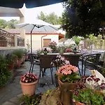 Glyfoneri Maizonettes * Glífa